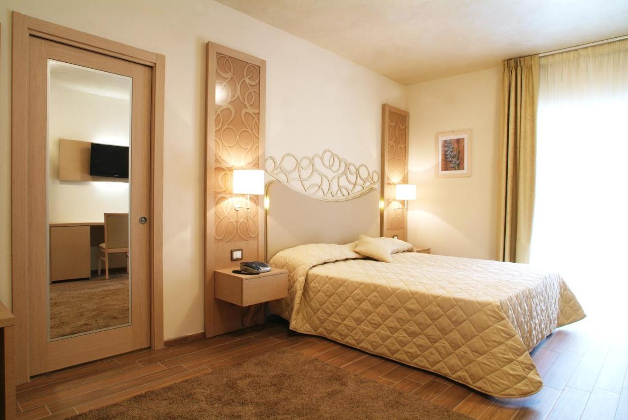 Hotel Duchessa Della Sila San Giovanni in Fiore Luaran gambar